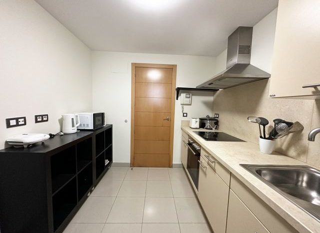 Amplio y acogedor apartamento en excelente estado en Nueva Milla de Oro  Estepona 