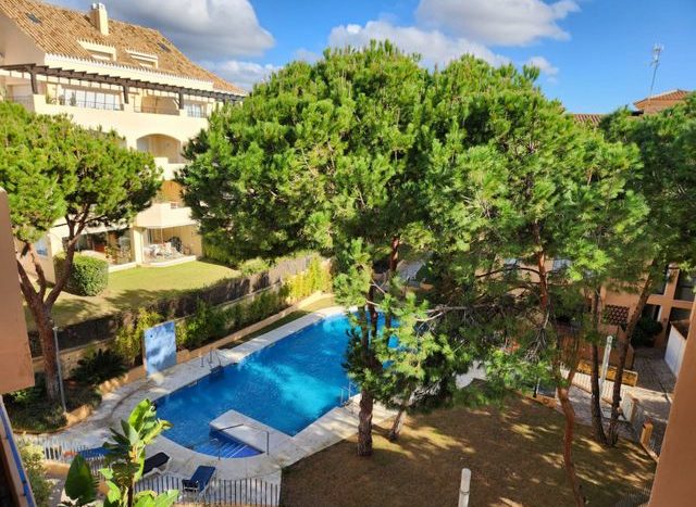 Spacious beach side apartment within short walk to the beach Elviria 