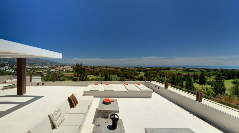 Modern villa in a frontline golf La Alqueria with fantastic 360 degree sea views 