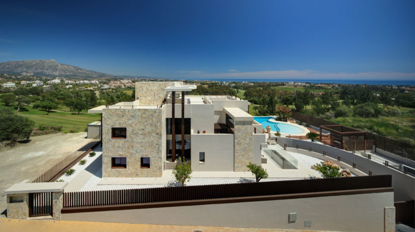 Modern villa in a frontline golf La Alqueria with fantastic 360 degree sea views 