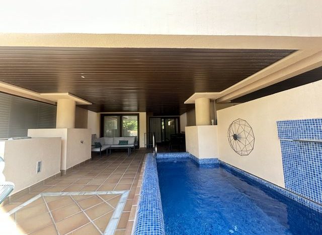 First beach line 2 bed apartment in Estepona 