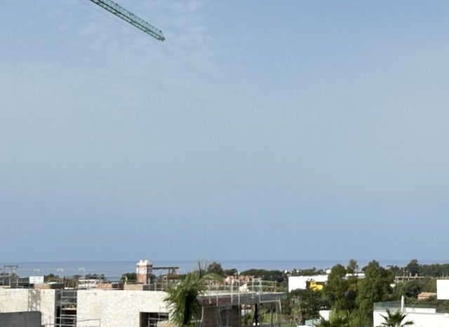 New project with modern apartments with sea views  in East Marbella 